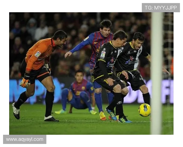 成都足球队的包夹战术解析与其在比赛中的应用深度剖析